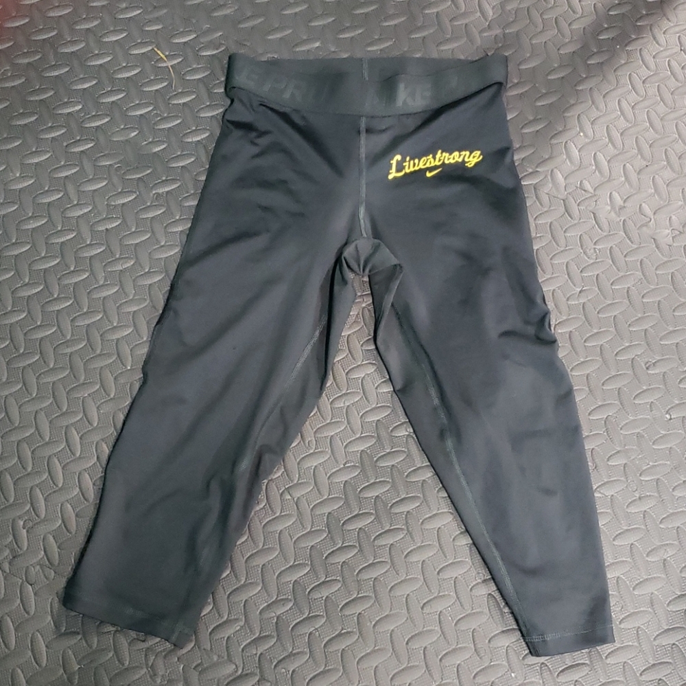 Nike Pro Livingstong Leggings